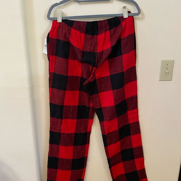 OLD NAVY WOMENS FLEECE GINGHAM PLAID RED BLACKK PAJAMA BOTTOMS SIZE M NWT - Picture 3 of 5